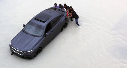 Emiratos Árabes sufre las 'peores' lluvias de los últimos 75 años; reportan 19 muertos en Omán