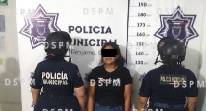 Madre entrega a su hija al enterarse que mató a una mujer en Guanajuato