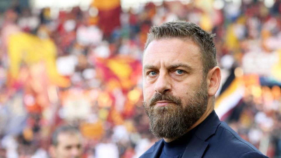 Daniele de Rossi seguirá la próxima al frente del banquillo de la Roma.