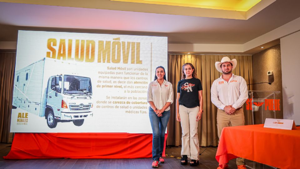 Alejandra Morales durante la presentación de las unidades móviles de salud.