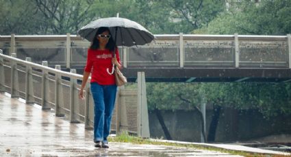 Onda tropical ocasionará fuertes lluvias en 23 estados, ¿afectará Nuevo León?