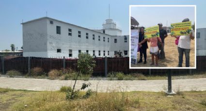 Protestan vecinos por demolición de edificio en Parque Libertad