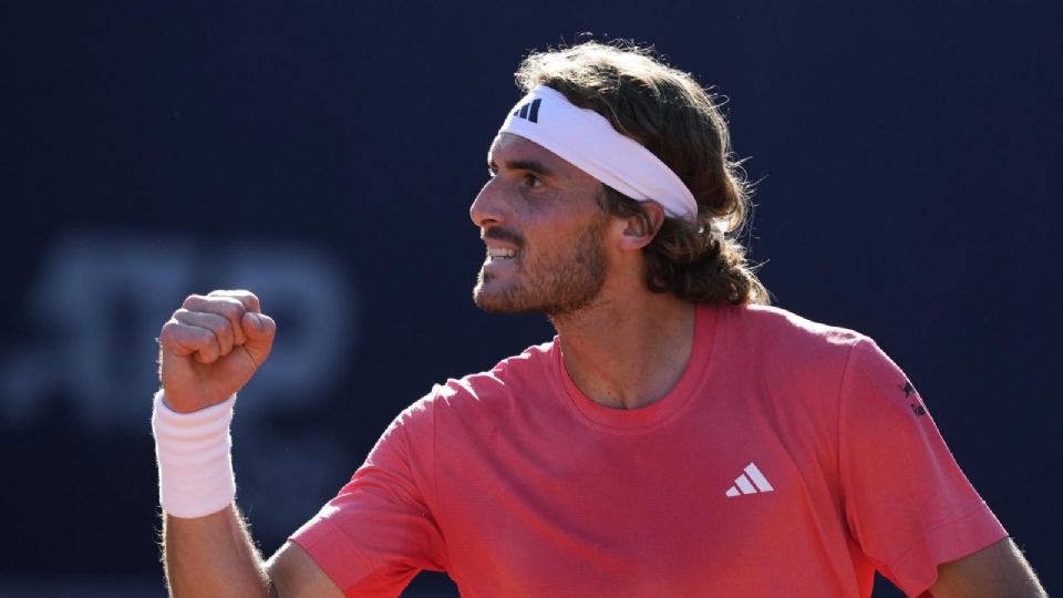 Stéfanos Tsitsipas remonta ante Díaz y llega a las semifinales.