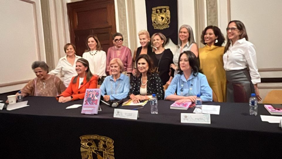 Martha Herrera en la presentación conjunta del libro “Descifrando México: ensayos desde la perspectiva de mujeres expertas”.