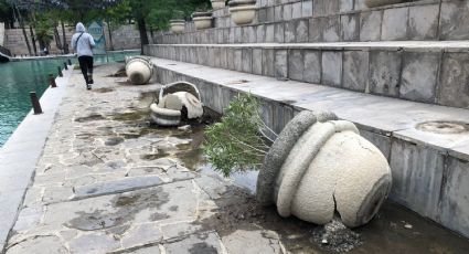 Denuncian vandalismo en el Paseo Santa Lucía: macetas quebradas y botes de basura en el canal