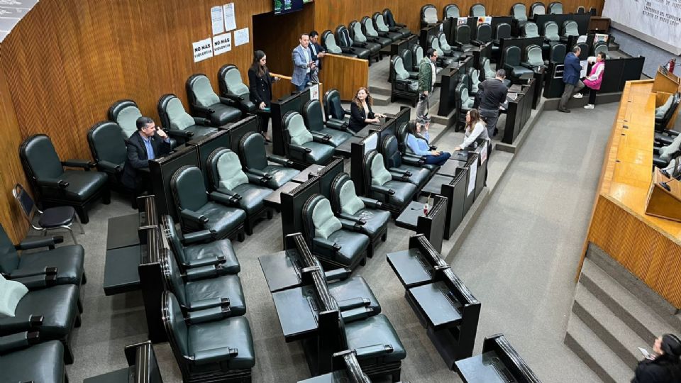 Persiste ausentismo en el Congreso de NL.