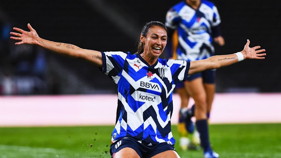 Christina Burkenroad marcó un doblete en la goleada de Rayadas sobre el Atlético de San Luis.