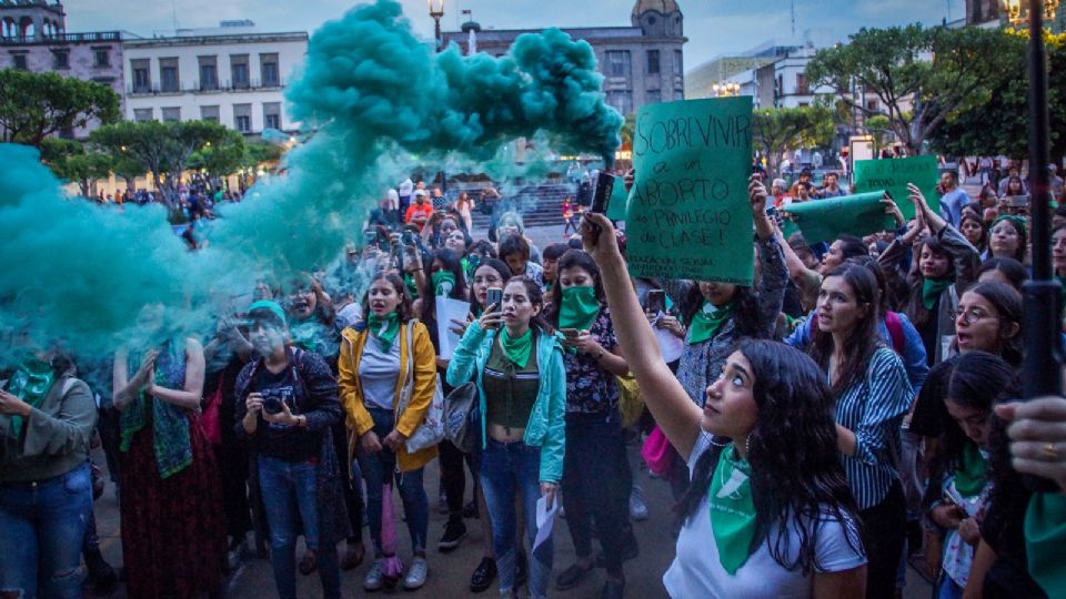 Mujeres exigen la legalización del aborto en Guadalajara, Jalisco.