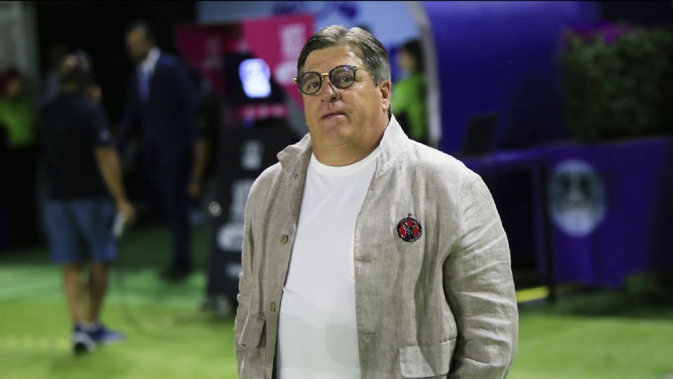 Miguel Herrera, Director Tecnico de Tijuana, durante el juego de la jornada13 del Torneo Clausura 2024