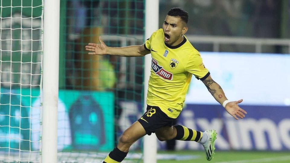 Orbelín Pineda volvió a marcar con el AEK de Athenas.