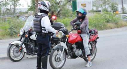 Avanza reforma que prohíbe a menores de 12 años viajar en moto