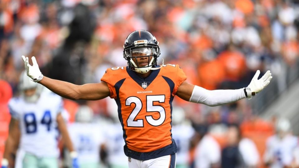 Chris Harris, esquinero campeón con los Denver Broncos.