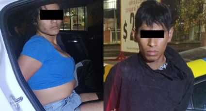 Cae pareja que entregaba droga en moto con placas 'colgadas' en Monterrey