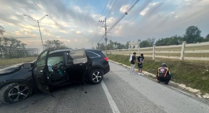 Volcadura de camioneta deja a familia lesionada en la Carretera Nacional