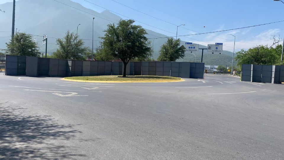 Se colocan vallas protectoras para 'blindar' los accesos al Estadio BBVA y se modificará la circulación en el circuito interior del inmueble.