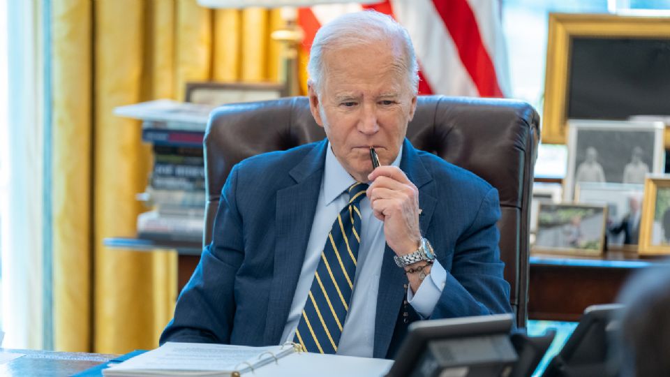 Desmienten que Joe Biden sea tratado por Párkinson.