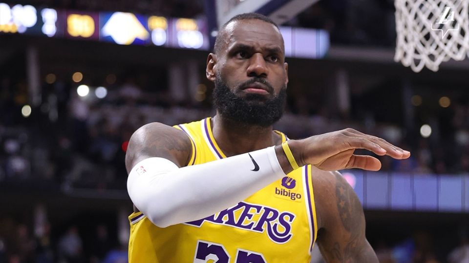 LeBron James ha dicho que no sabe qué hará la próxima temporada y que quiere pasar tiempo con su familia antes de tomar una decisión.