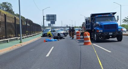 Muere motociclista tras ser impactado por tráiler; se genera caos vial en Constitución