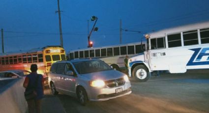 Balaceras y bloqueos sacuden a Matamoros; clases son suspendidas