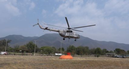 Helicóptero de la Marina combate incendio en 'El Cañón del Novillo', en Tamaulipas