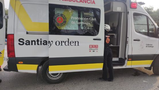 Choque entre camioneta y retroexcavadora deja 7 heridos en Santiago, NL
