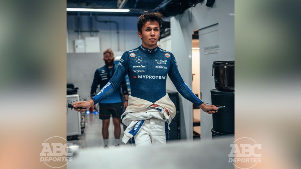 Alex Albon renovó su contrato con la escudería Williams.