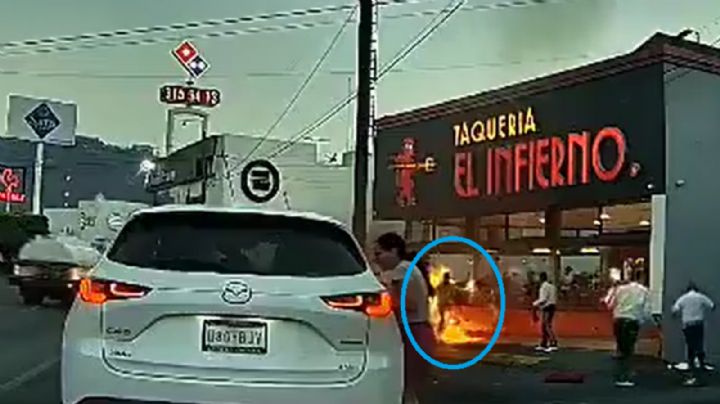 ‘Tragafuegos’ quema a mariachis afuera de taquería ‘El Infierno’