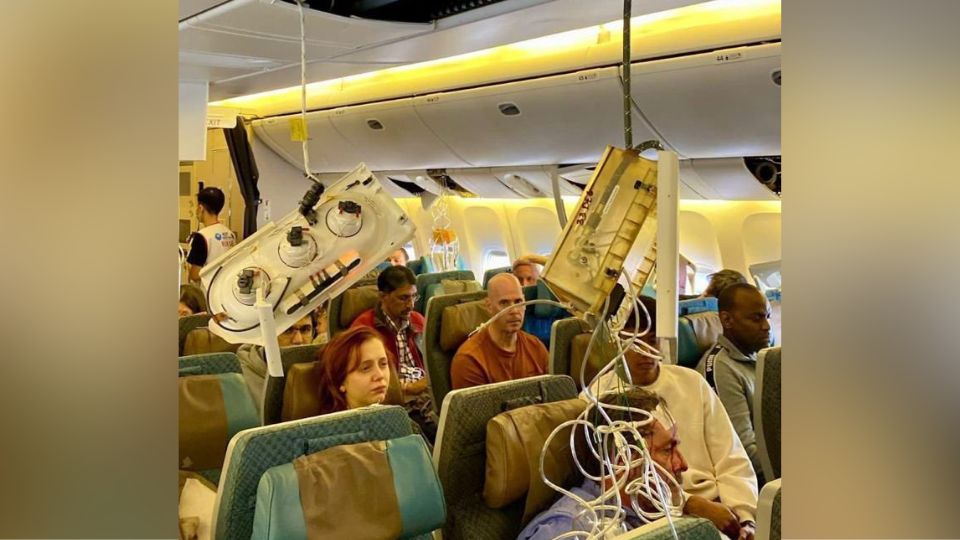 Pasajeros heridos tras serie de turbulencias en vuelo a Singapur