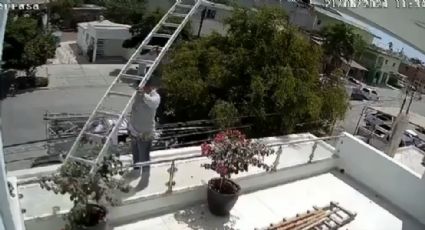 Video: Hombre arreglaba el aire acondicionado y se electrocuta en un techo de Sinaloa