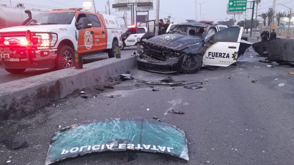 Cinco policías de Fuerza Civil volcaron en Escobedo y uno de ellos se encuentra grave la mañana de este miércoles 22 de mayo