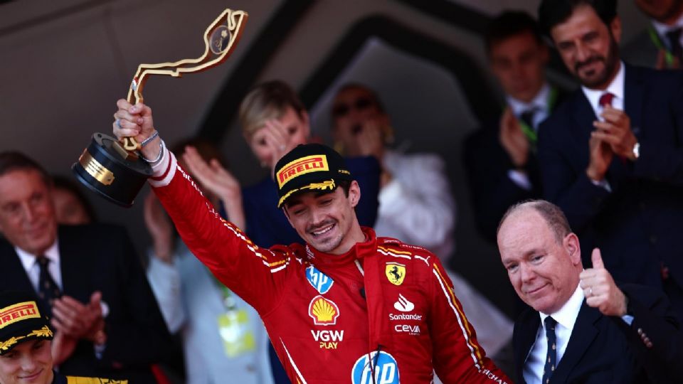 El piloto de Ferrari conquistó el Gran Premio de Mónaco, consiguiendo así su primera victoria en su casa.