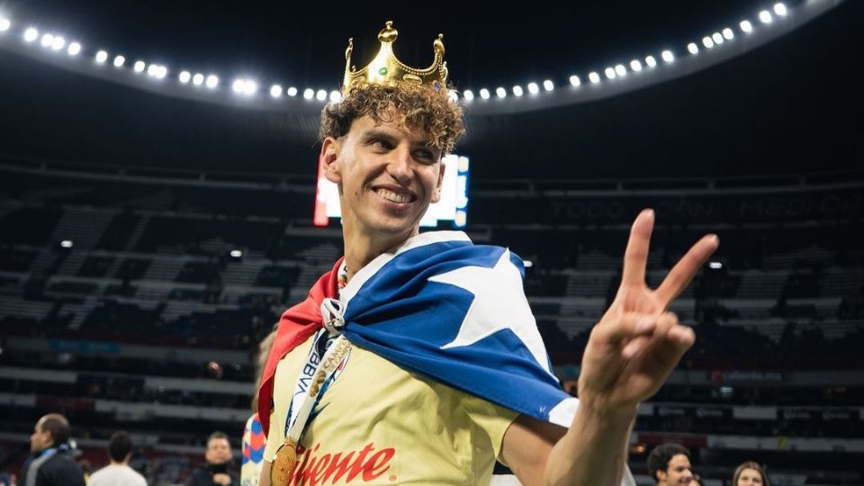 Igor Lichnovsky durante los festejos del América tras haber conseguido el bicampeonato de la Liga MX