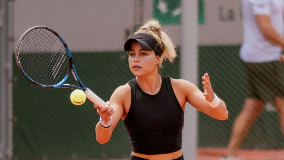 Renata Zarazúa en una práctica previo a su debut en Roland Garros