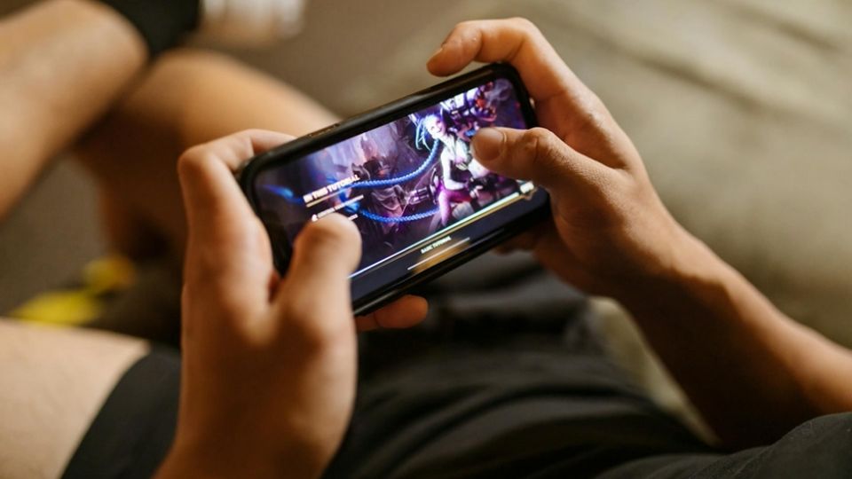 Encuentra un teléfono inteligente para tus videojuegos.