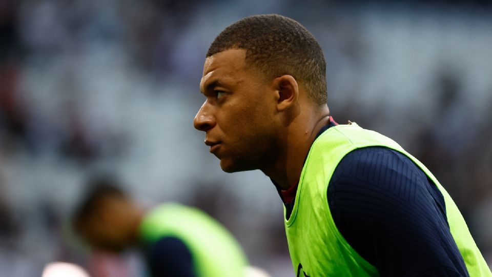 Kylian Mbappé antes del partido de la final de la Copa de Francia entre el Olympique de Lyon y el Paris Saint Germain.