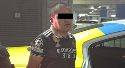 Sorprenden a potosino robando artículos de auto en plaza comercial de Monterrey