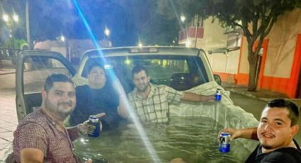 Calor en Nuevo León: Convierten camioneta en alberca en General Terán