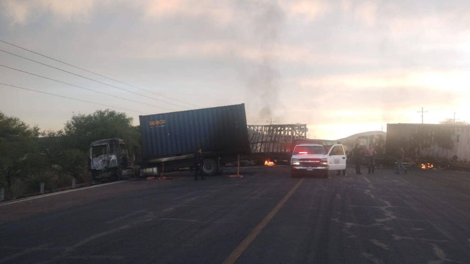 Quema de vehículos en Zacatecas | Facebook / Franco Jjrr