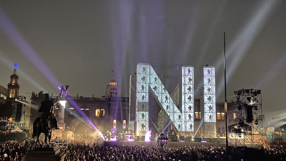 Celebran 200 años de NL en la Macroplaza