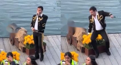 Video: Pablo Montero se tropieza y cae durante presentación en San Diego