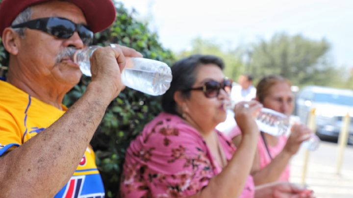 Municipios de NL preparan operativos de hidratación por altas temperaturas