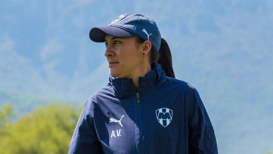 La directora técnica de Rayadas, Amelia Valverde, reconoció que, si bien plasmó su idea de juego, no está conforme con el cierre del torneo.