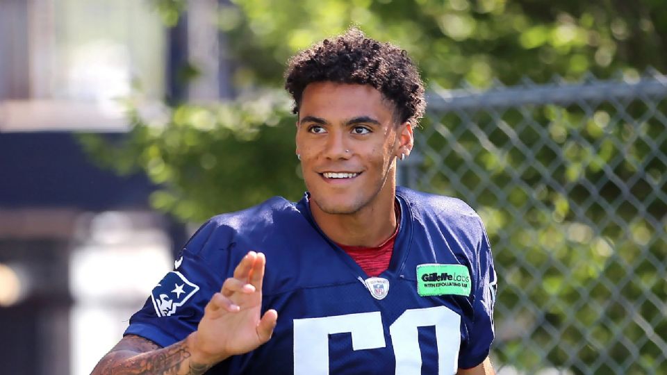 Christian González se reintegró a las filas de New England Patriots tras superar una lesión en el hombro que le hizo perder la temporada de 2023.