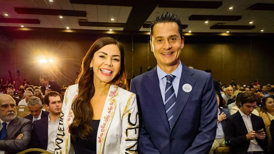 Karina Barrón y Fernando Margáin, candidatos de la coalición 'Fuerza y Corazón por NL' al Senado.