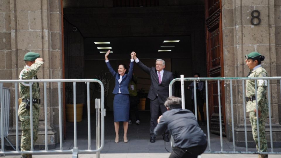 Andrés Manuel López Obrador y Claudia Sheinbaum en Palacio Nacional.