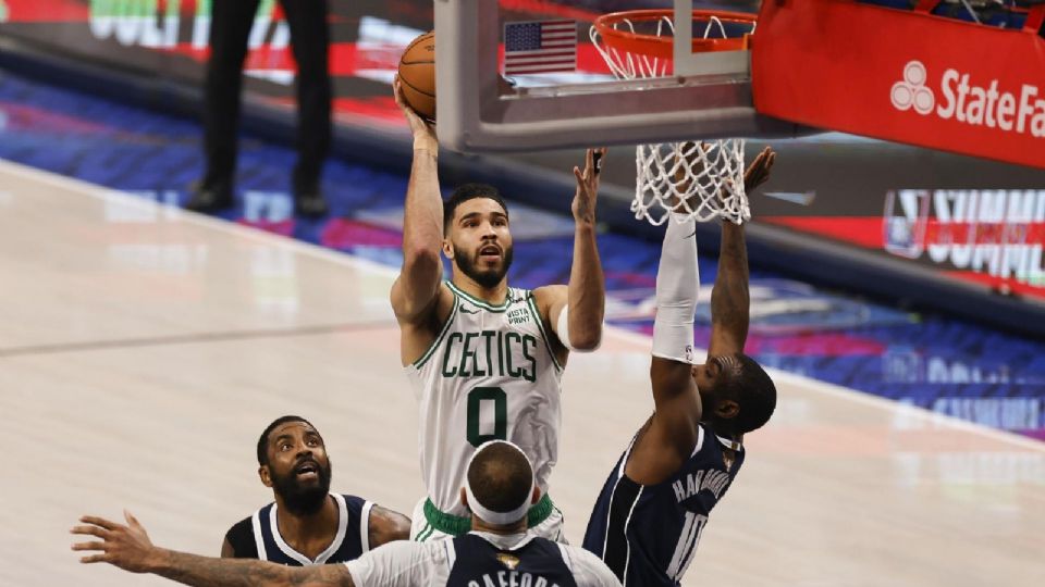 Celtics gana el tercer juego ante Mavericks y se acercan al cielo.