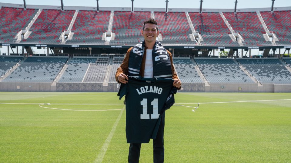 Hirving Lozano firmó un contrato de cuatro años con el San Diego FC.