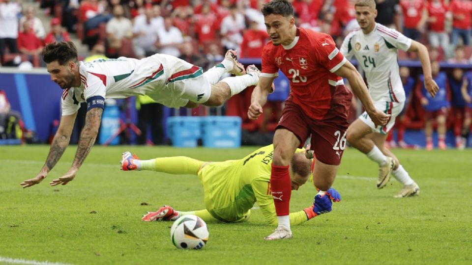 Fabian Rieder en acción ante Hungría en la Eurocopa 2024.