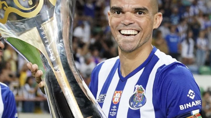 Oficial: Pepe no seguirá en el Porto