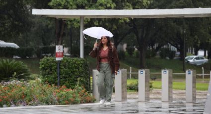 ¿Suspenderán clases en prepas y universidades por lluvias en Nuevo León?